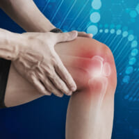 膝の内側が痛いのはなぜ？原因となる鵞足炎や変形性膝関節症を解説